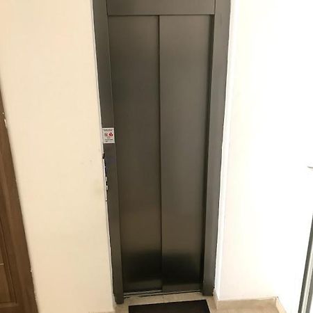 Luqa Apartment - 5 Mins From Airport מראה חיצוני תמונה